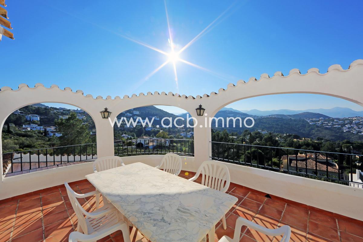 For sale Luxurious Spanish styled villa in Monte Pego Denia Villas