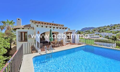 A vendre Villa de 4 chambres avec piscine à Monte Pego