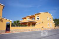 Real estate agency - For sale apartments in Residence Jardines de Montecala in Cumbre del Sol